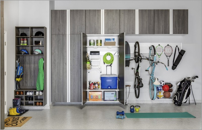 Garage storage with cabinets